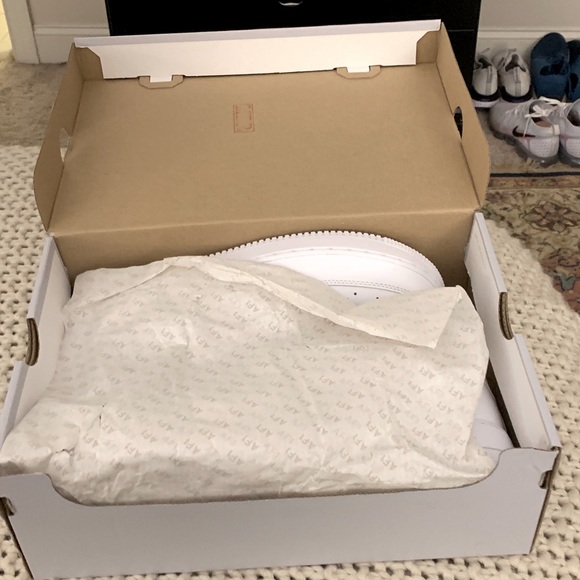NIB White/White Nike Air Force 1 ‘07 Size 11.0 US - Picture 8 of 9